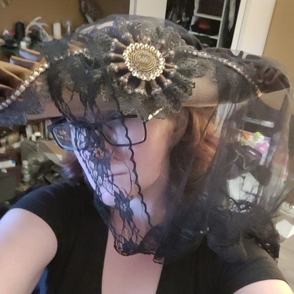 Meet your Posher, Xandine - Picture 3 of 11